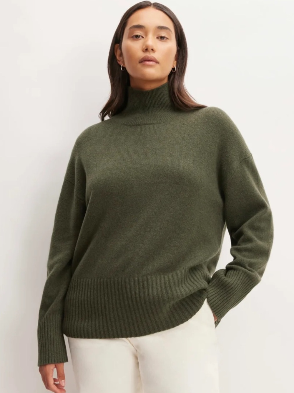 EVERLANE THE CASHMERE OVERSIZED TURTLENECK  size medium - Picture 7 of 13